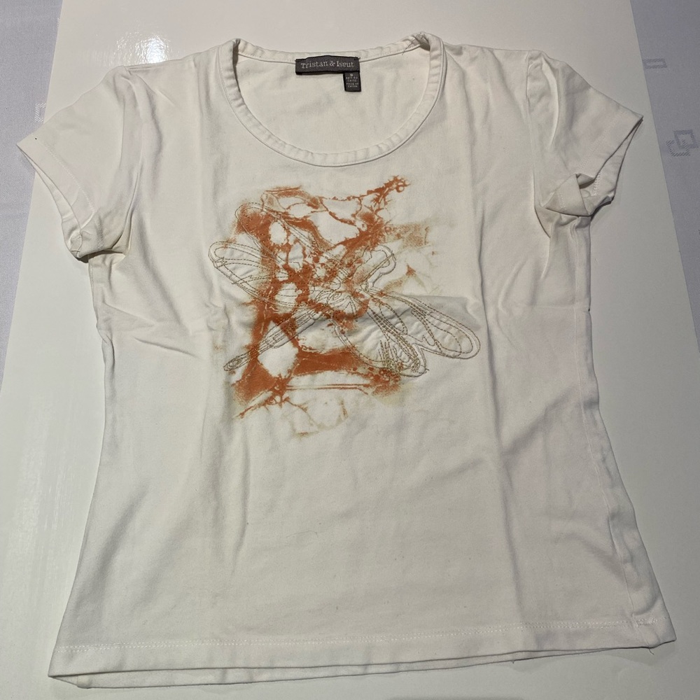White top with pattern S